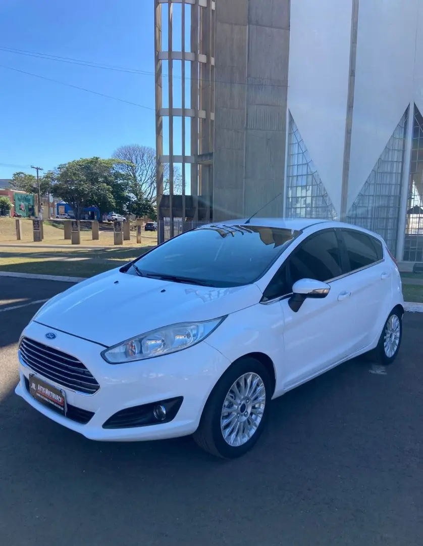 FORD FIESTA 1.6 TITANIUM HATCH 16V FLEX 4P POWERSHIFT