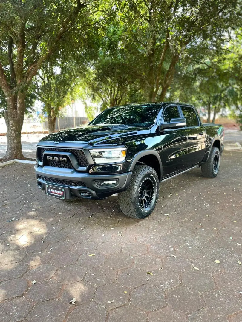 RAM 1500 5.7 V8 GASOLINA REBEL CD 4X4 AUTOMÁTICO