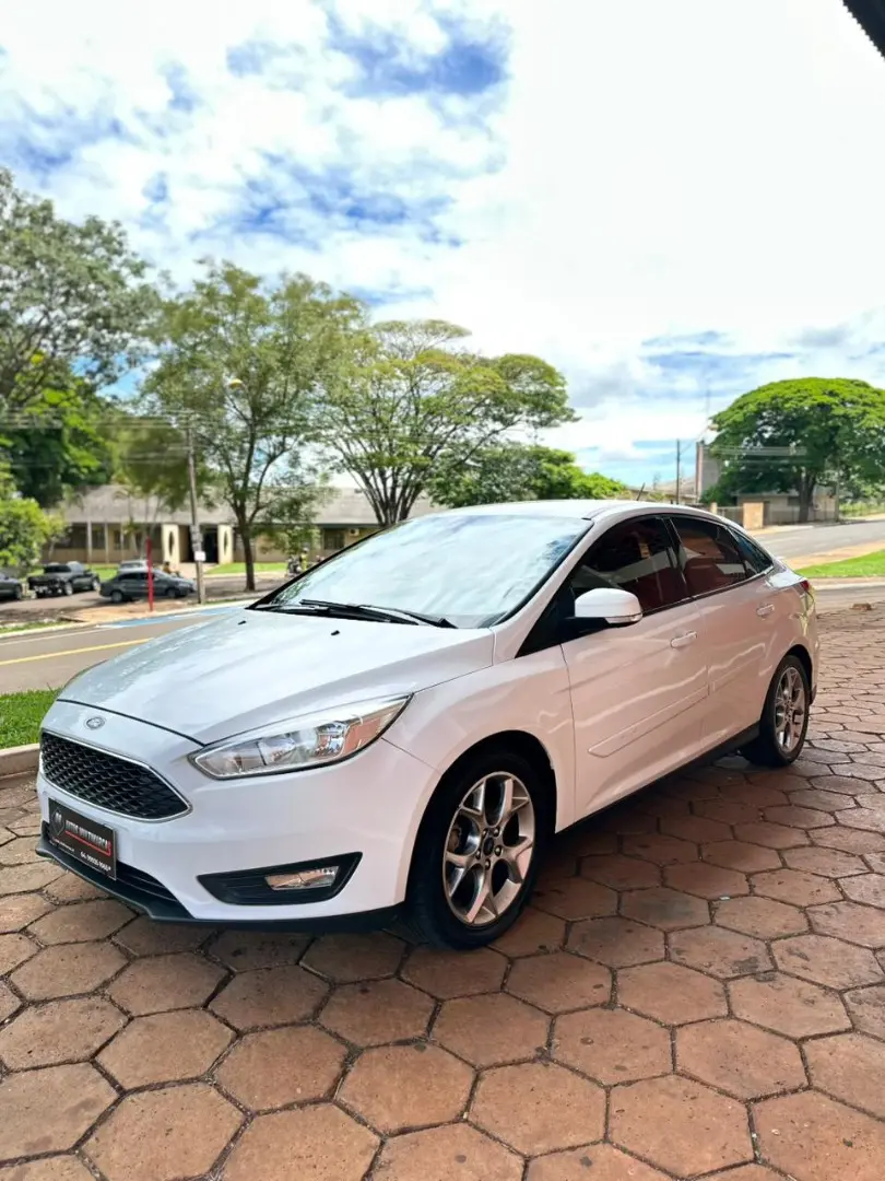 FORD FOCUS 2.0 SE 16V FLEX 4P POWERSHIFT