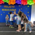 Berçário B - Encerramento do projeto Musicores