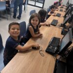 Jardim 2 B - Aula de tecnologia em Educação