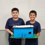 4° ano A - Esculturas de material reciclável