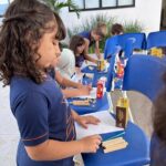 1° ano B - Dança das cadeiras com o material dourado
