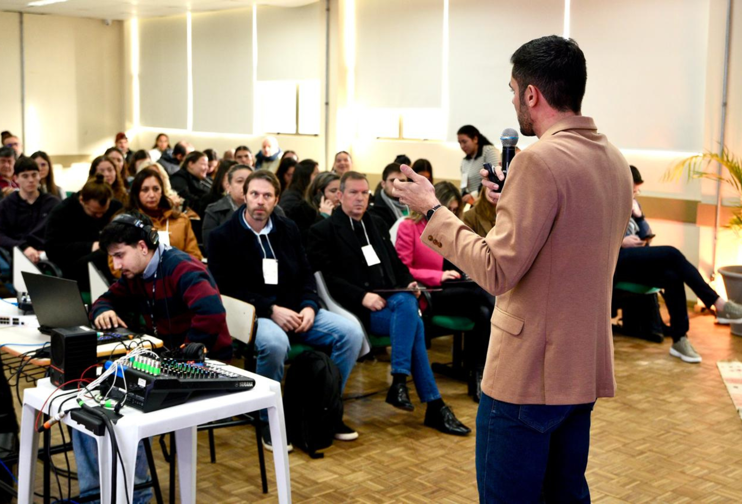 Fórum de Vitivinicultura encerra com debate sobre precisão e avaliação positiva na Campanha
