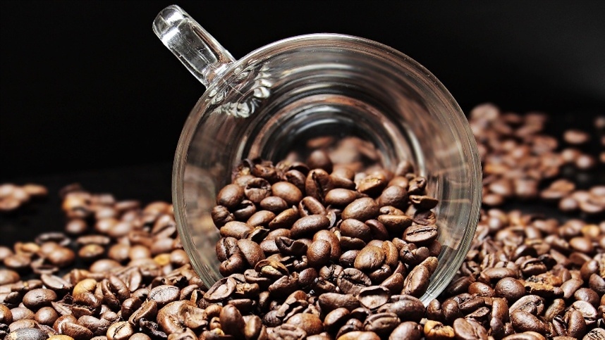 Café arábica reage após queda