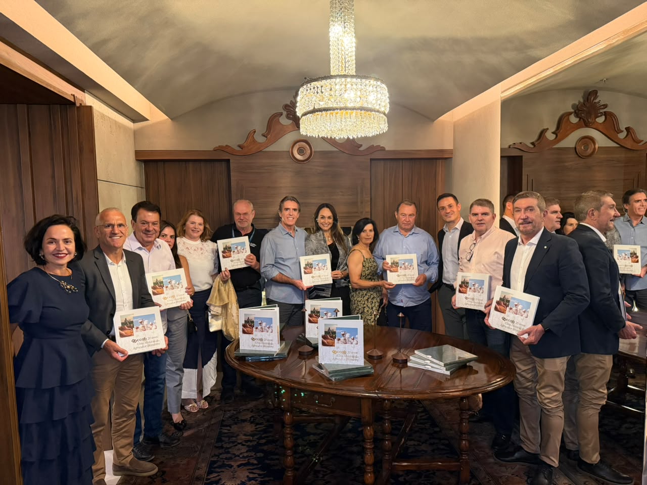 CCAB lança livro que registra 20 anos da empresa que transformou o agro brasileiro