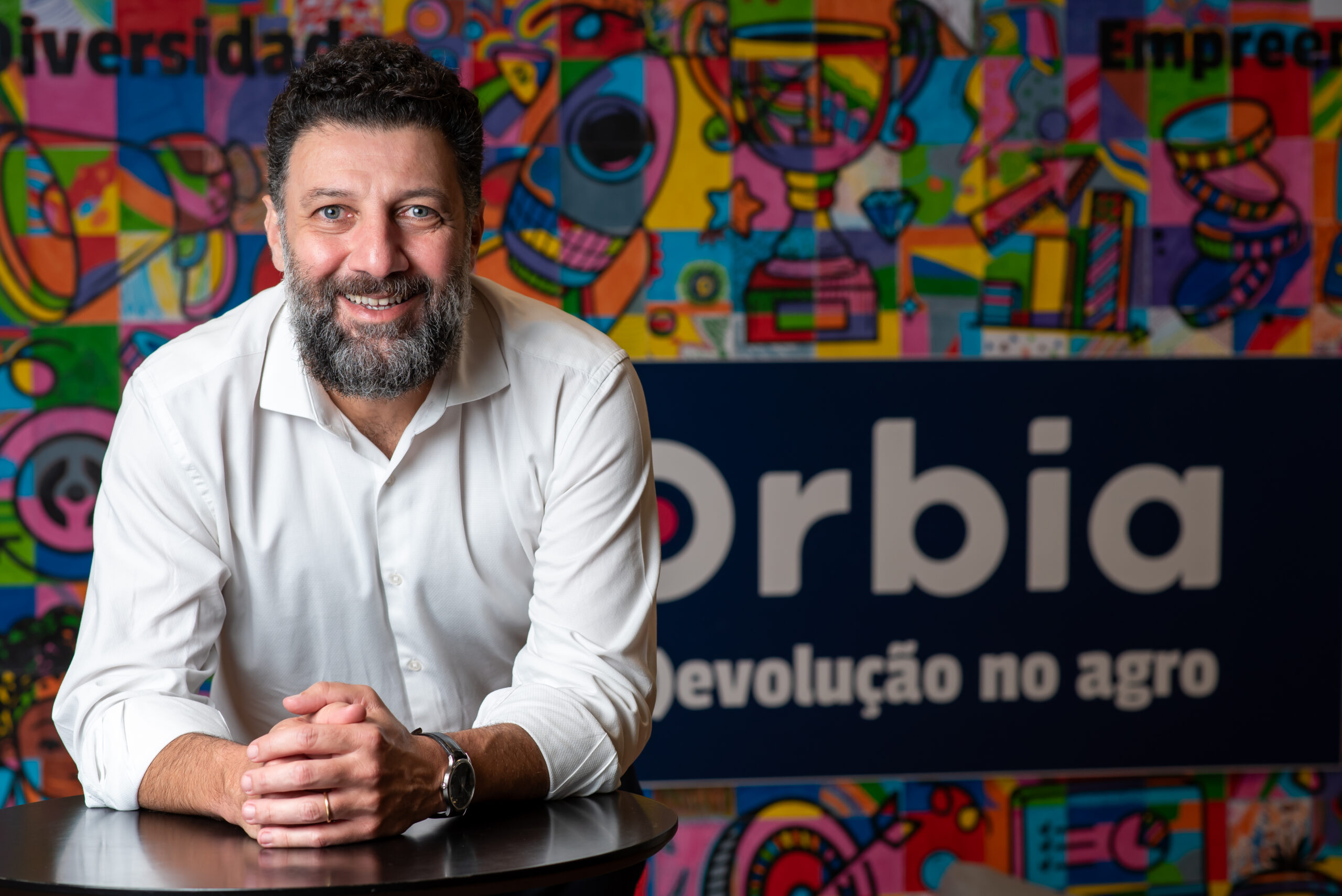A virada de chave no campo: como a gestão programada de insumos protege a rentabilidade da lavoura